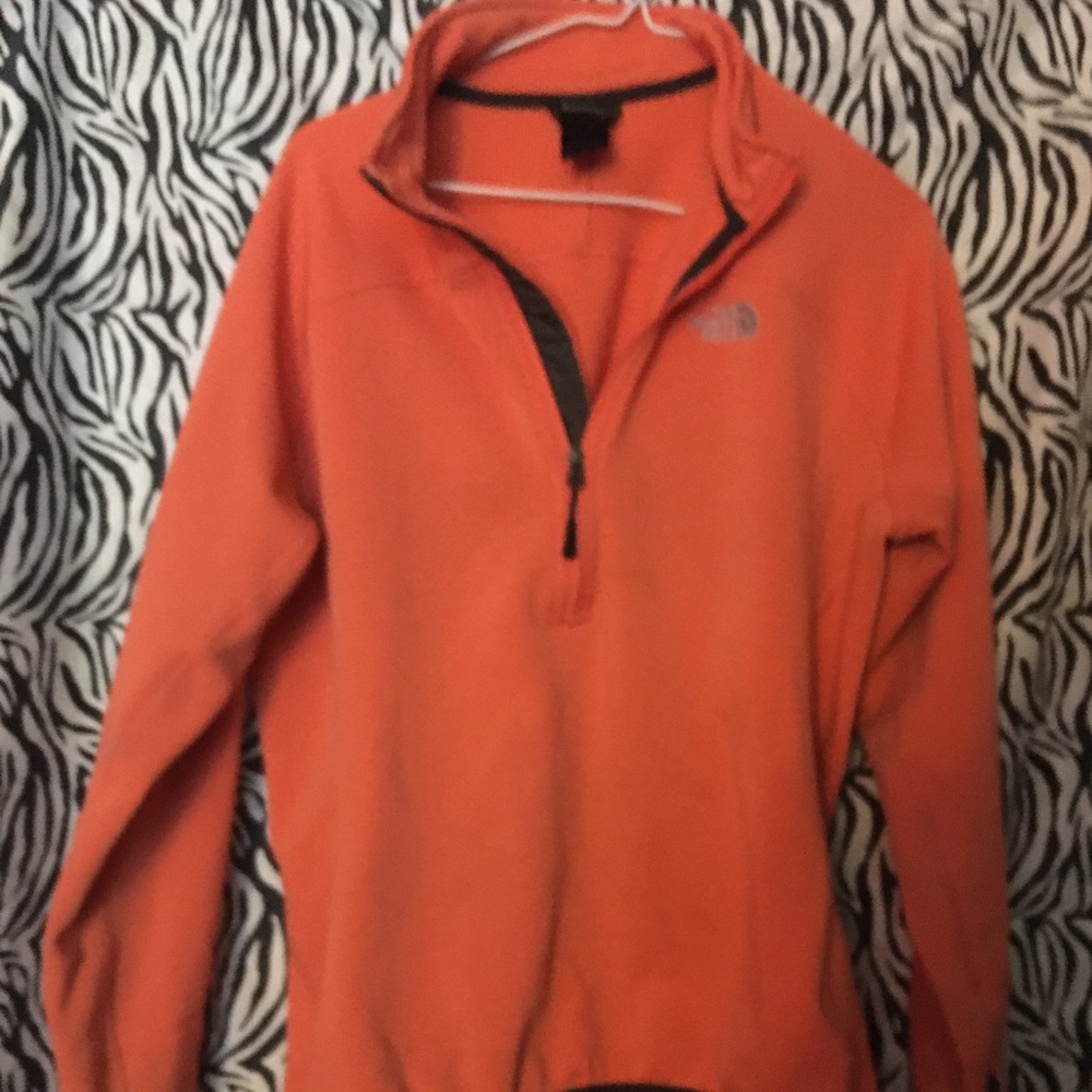 North face pullover